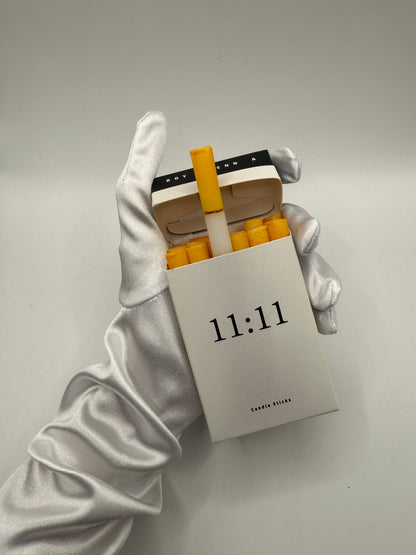 11:11 Vanilla Scented Candle + CAOS MOTE Cement Heart Holder