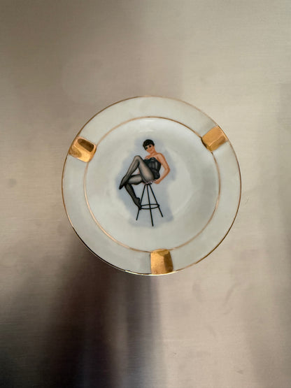 Vintage Japanese Painted Pin-up Ashtray or Trinket Tray