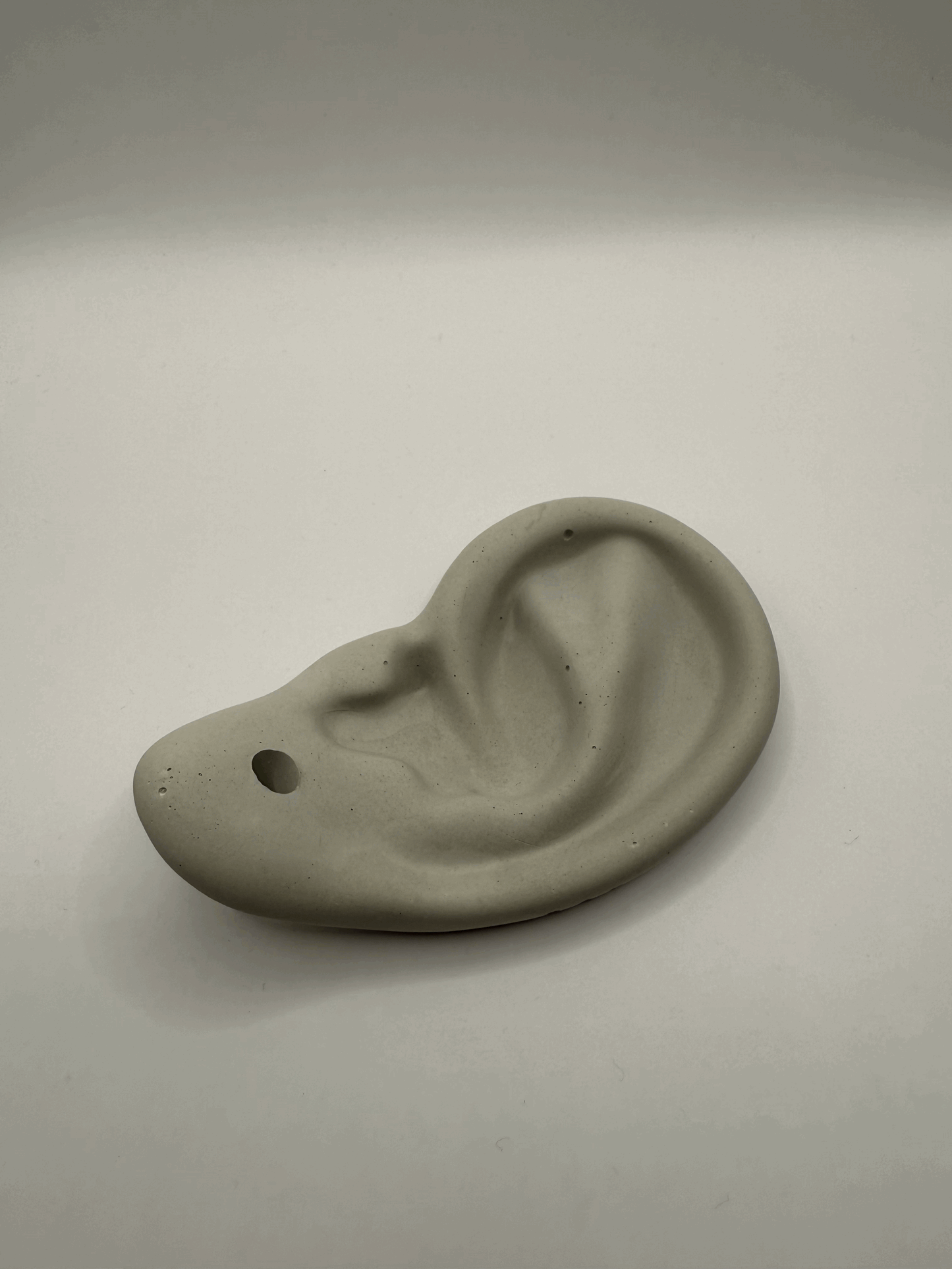 222 and Cement Ear Ashtray Incense Kit - CAOS MOTE x BOY VIENNA